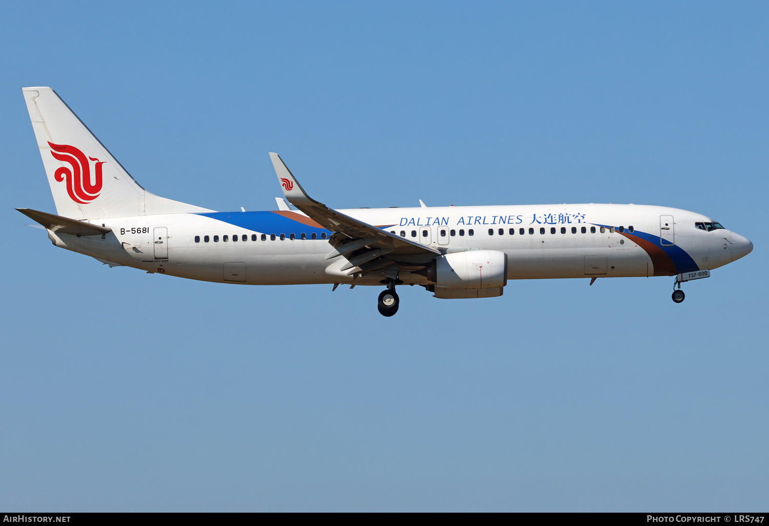 Aircraft Photo of B-5681 | Boeing 737-89L | Dalian Airlines | AirHistory.net #741556