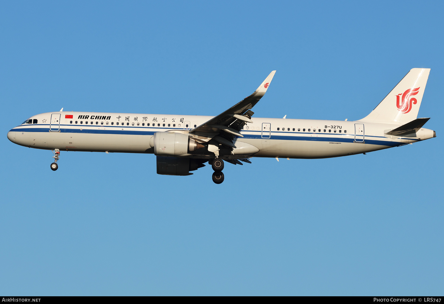 Aircraft Photo of B-327U | Airbus A321-251NX | Air China | AirHistory.net #741574