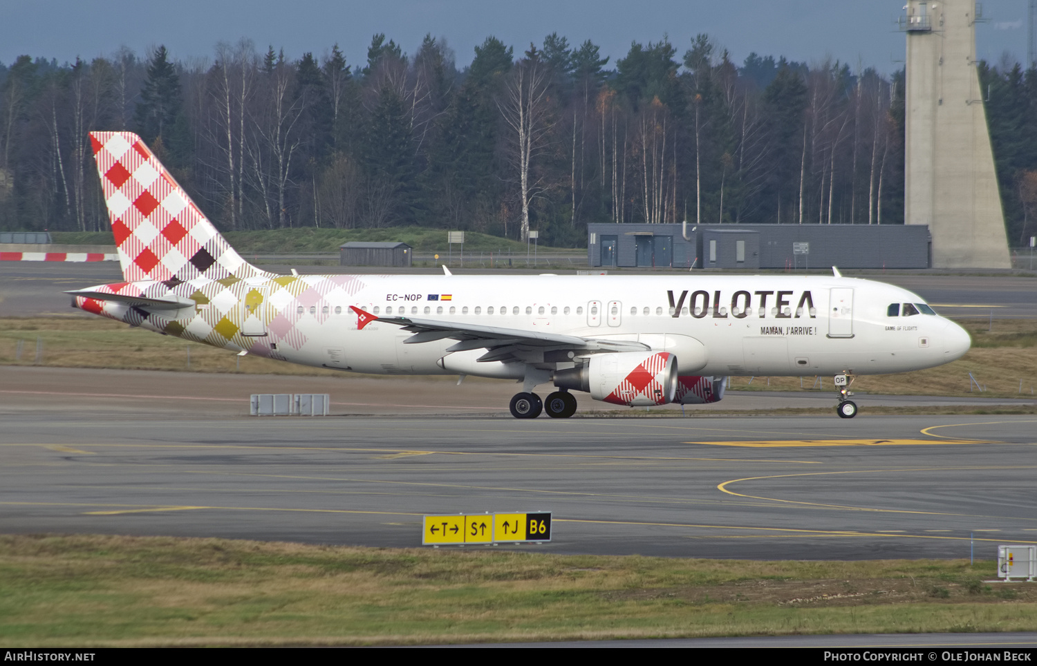 Aircraft Photo of EC-NOP | Airbus A320-214 | Volotea | AirHistory.net #741837