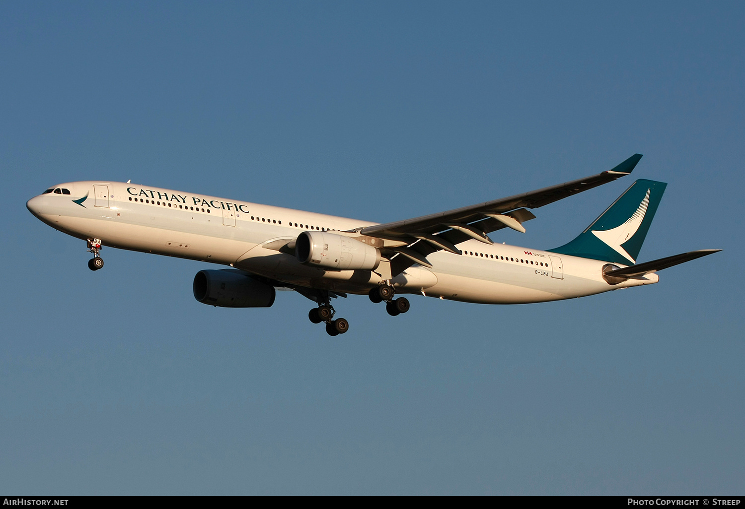 Aircraft Photo of B-LBA | Airbus A330-343E | Cathay Pacific Airways | AirHistory.net #741839