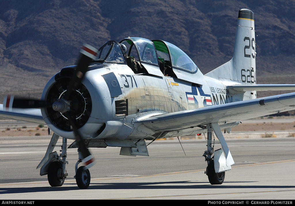 Aircraft Photo of N28CQ / NX28CQ | North American T-28C Trojan | AirHistory.net #741849