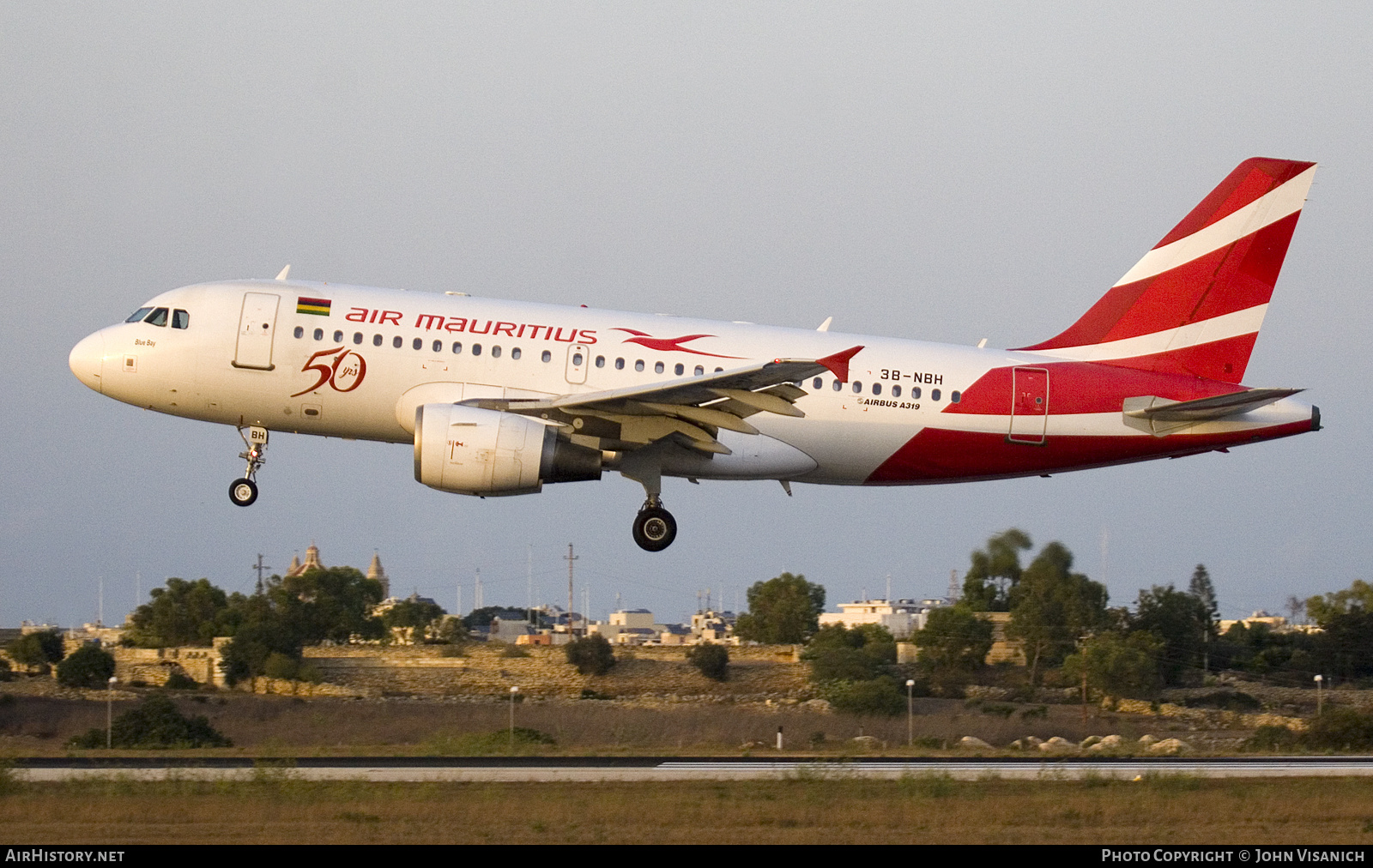 Aircraft Photo of 3B-NBH | Airbus A319-112 | Air Mauritius | AirHistory.net #741887