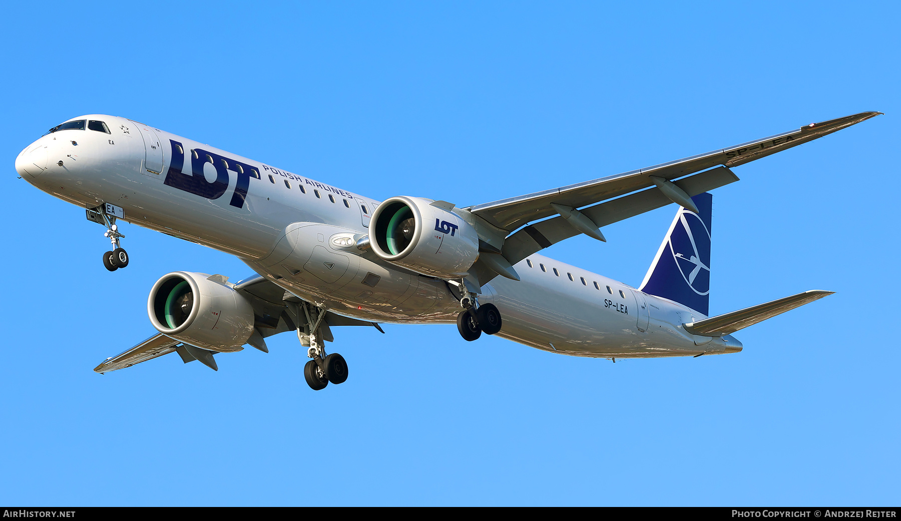 Aircraft Photo of SP-LEA | Embraer 195-E2 (ERJ-190-400 STD) | LOT Polish Airlines - Polskie Linie Lotnicze | AirHistory.net #741890
