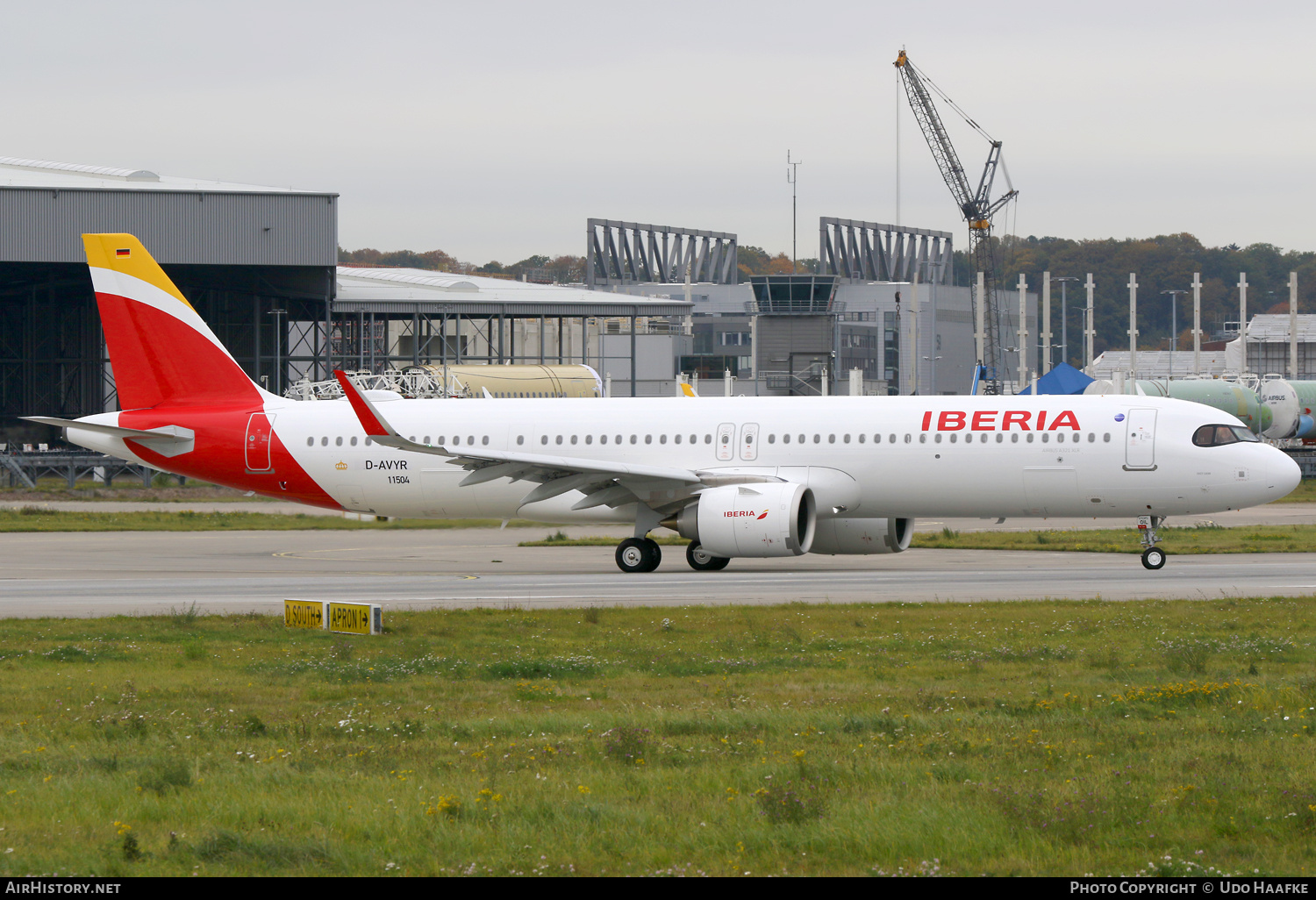 Aircraft Photo of D-AVYR / EC-OIL | Airbus A321-253NY | Iberia | AirHistory.net #741929