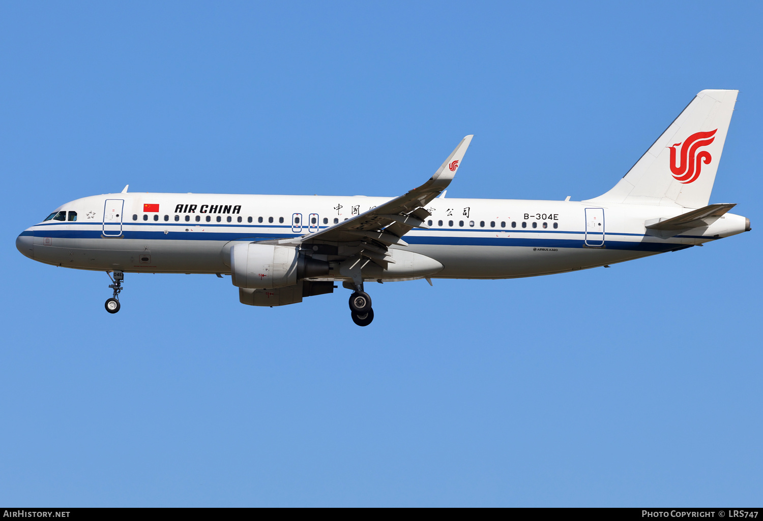 Aircraft Photo of B-304E | Airbus A320-214 | Air China | AirHistory.net #741934