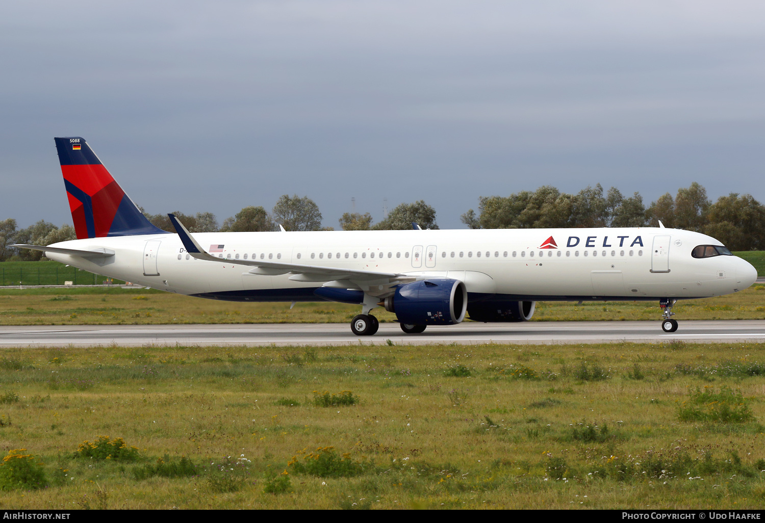 Aircraft Photo of D-AZAP / N588DT | Airbus A321-271NX | Delta Air Lines | AirHistory.net #741945