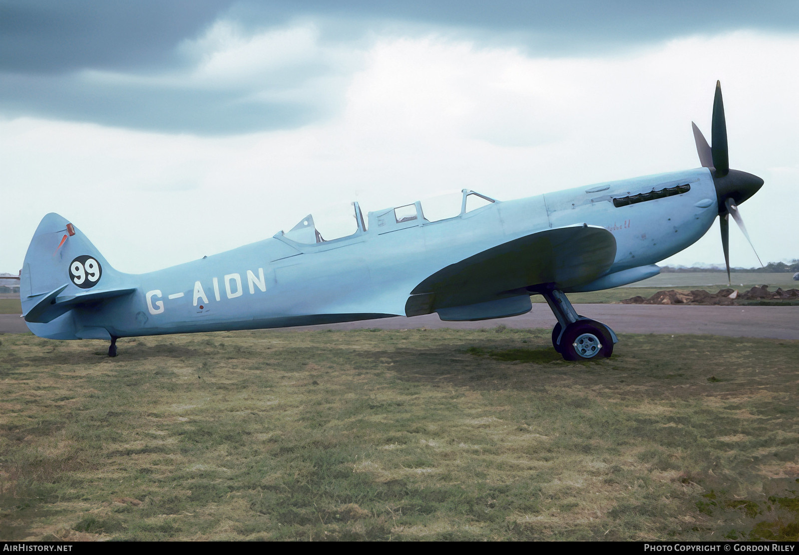 Aircraft Photo of G-AIDN | Supermarine 502 Spitfire T8 | AirHistory.net #741999