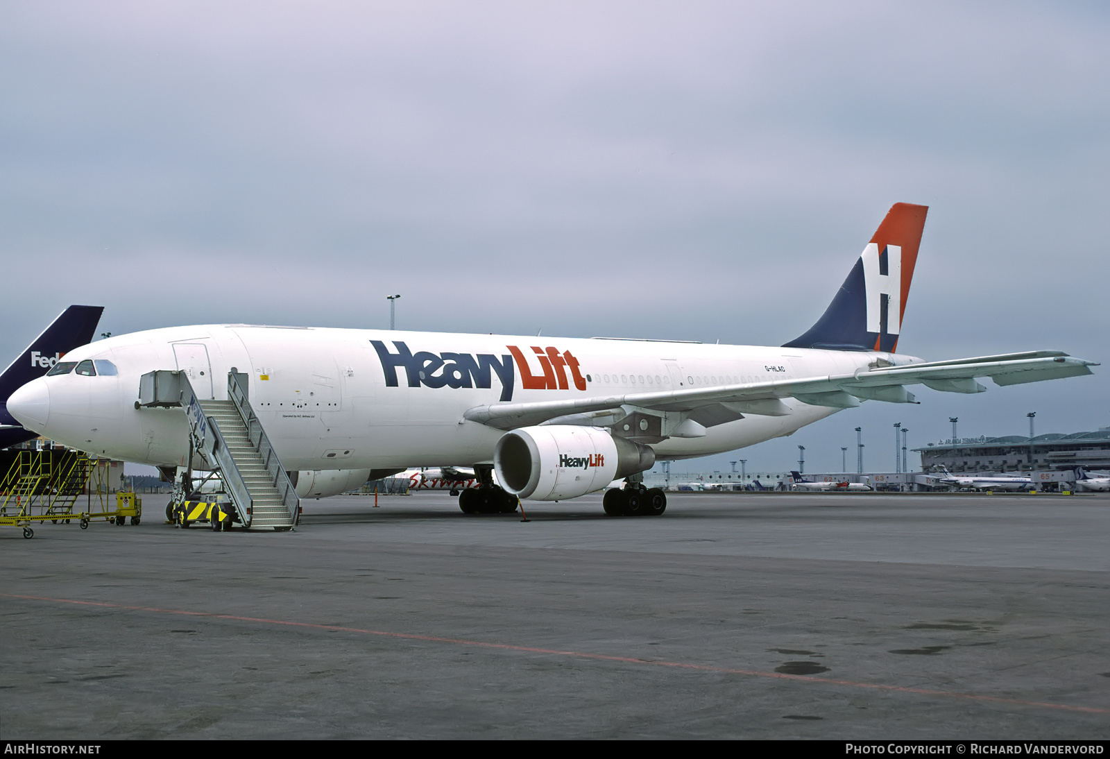 Aircraft Photo of G-HLAC | Airbus A300B4-203(F) | HeavyLift Cargo Airlines | AirHistory.net #742000