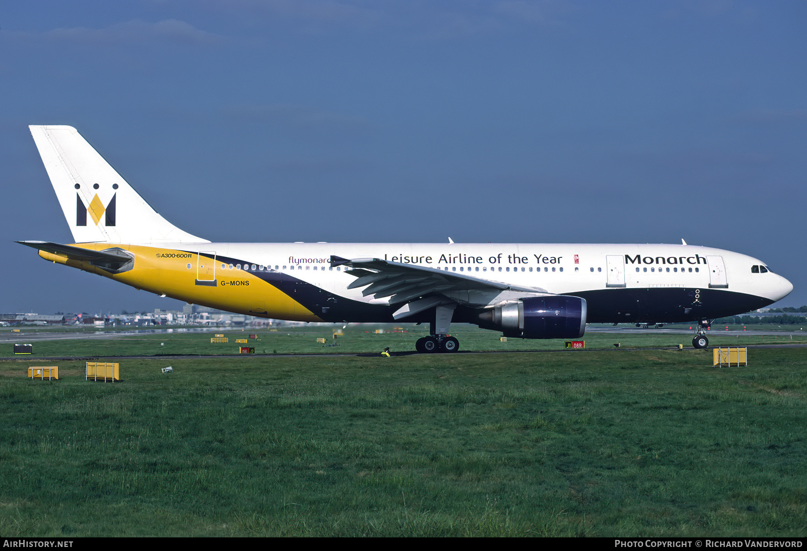 Aircraft Photo of G-MONS | Airbus A300B4-605R | Monarch Airlines | AirHistory.net #742006