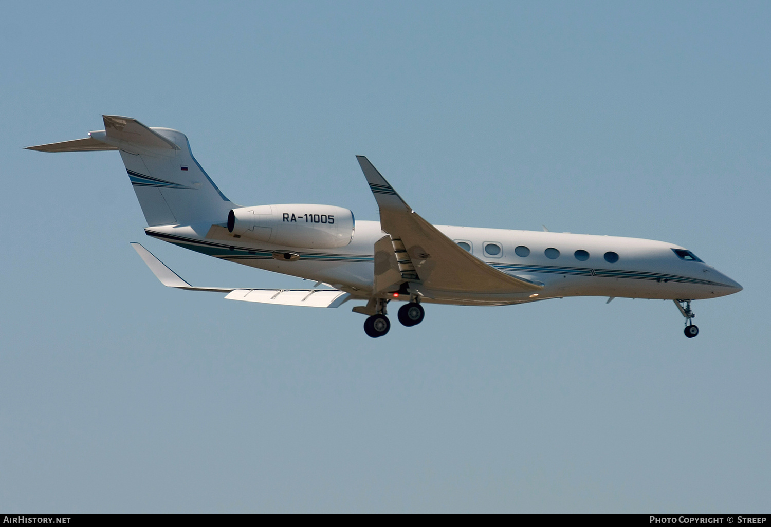 Aircraft Photo of RA-11005 | Gulfstream Aerospace G650 (G-VI) | AirHistory.net #742054