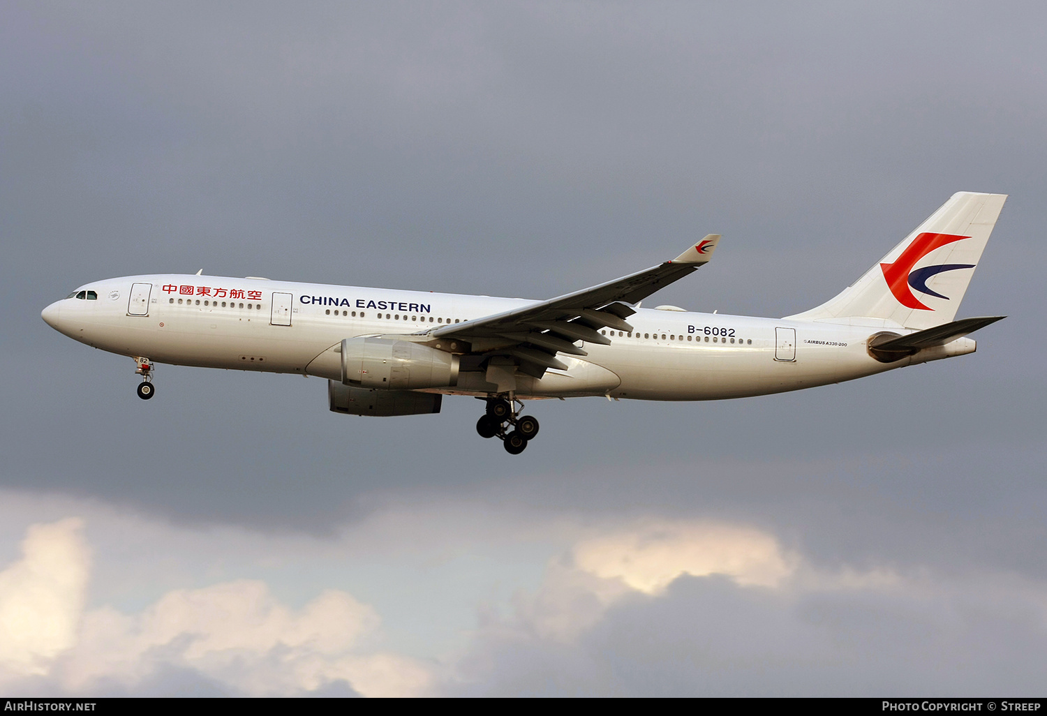 Aircraft Photo of B-6082 | Airbus A330-243 | China Eastern Airlines | AirHistory.net #742090
