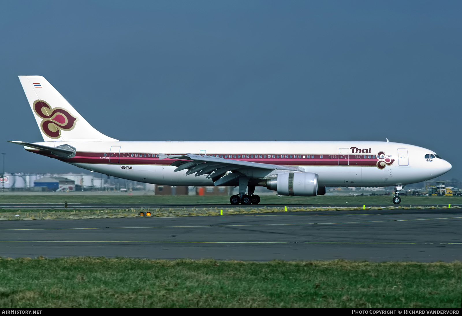 Aircraft Photo of HS-TAB | Airbus A300B4-601 | Thai Airways International | AirHistory.net #742154