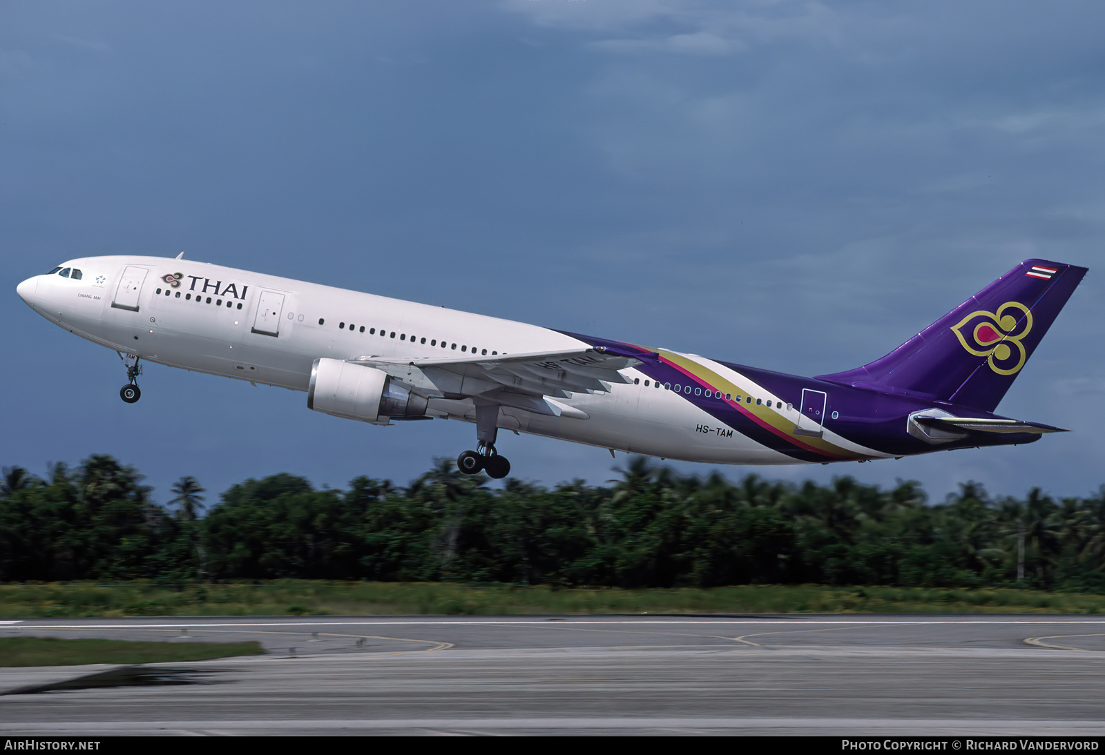 Aircraft Photo of HS-TAM | Airbus A300B4-622R | Thai Airways International | AirHistory.net #742177