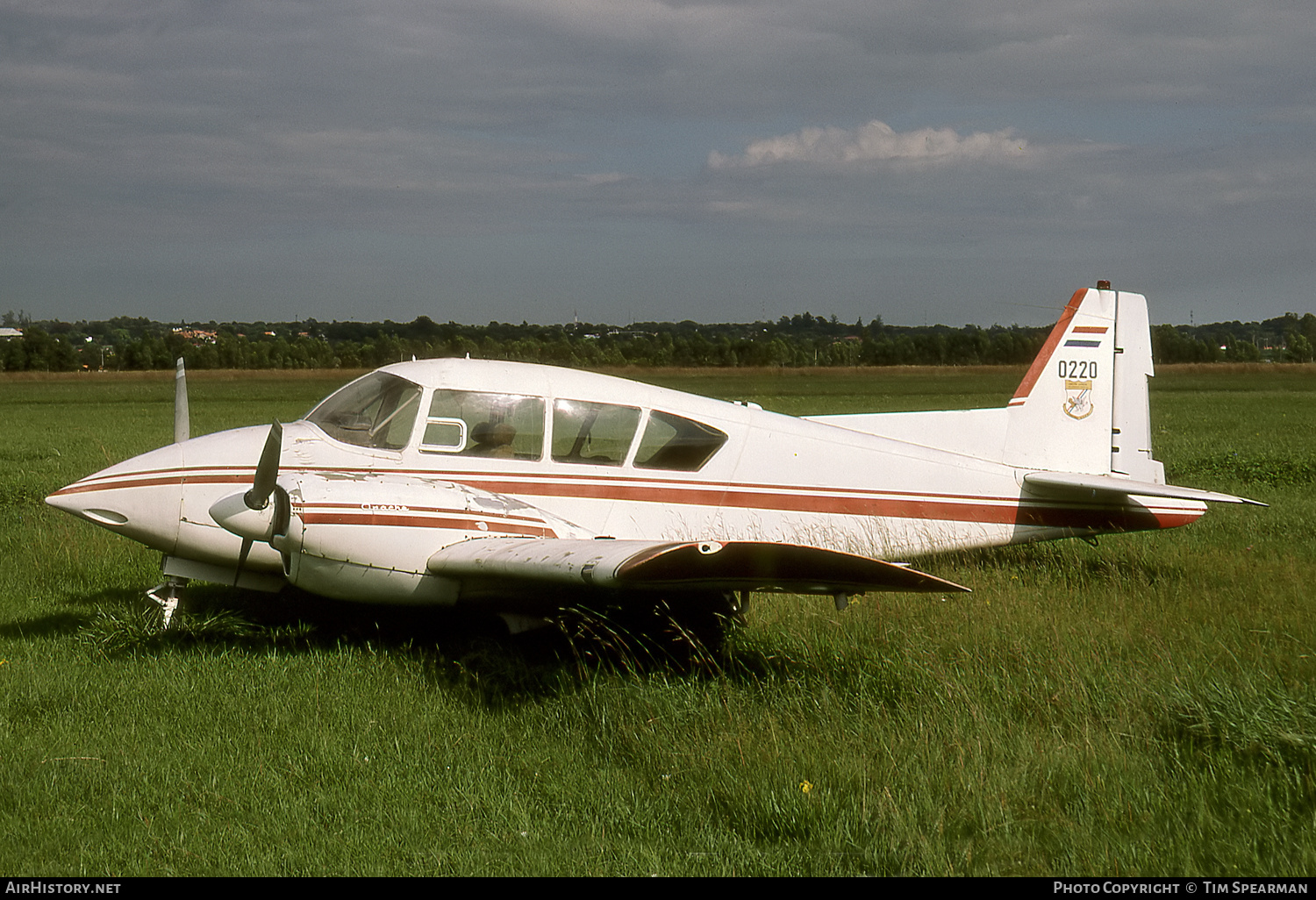 Aircraft Photo of 0220 | Piper PA-23-160 Apache G | Paraguay - Air Force | AirHistory.net #742295
