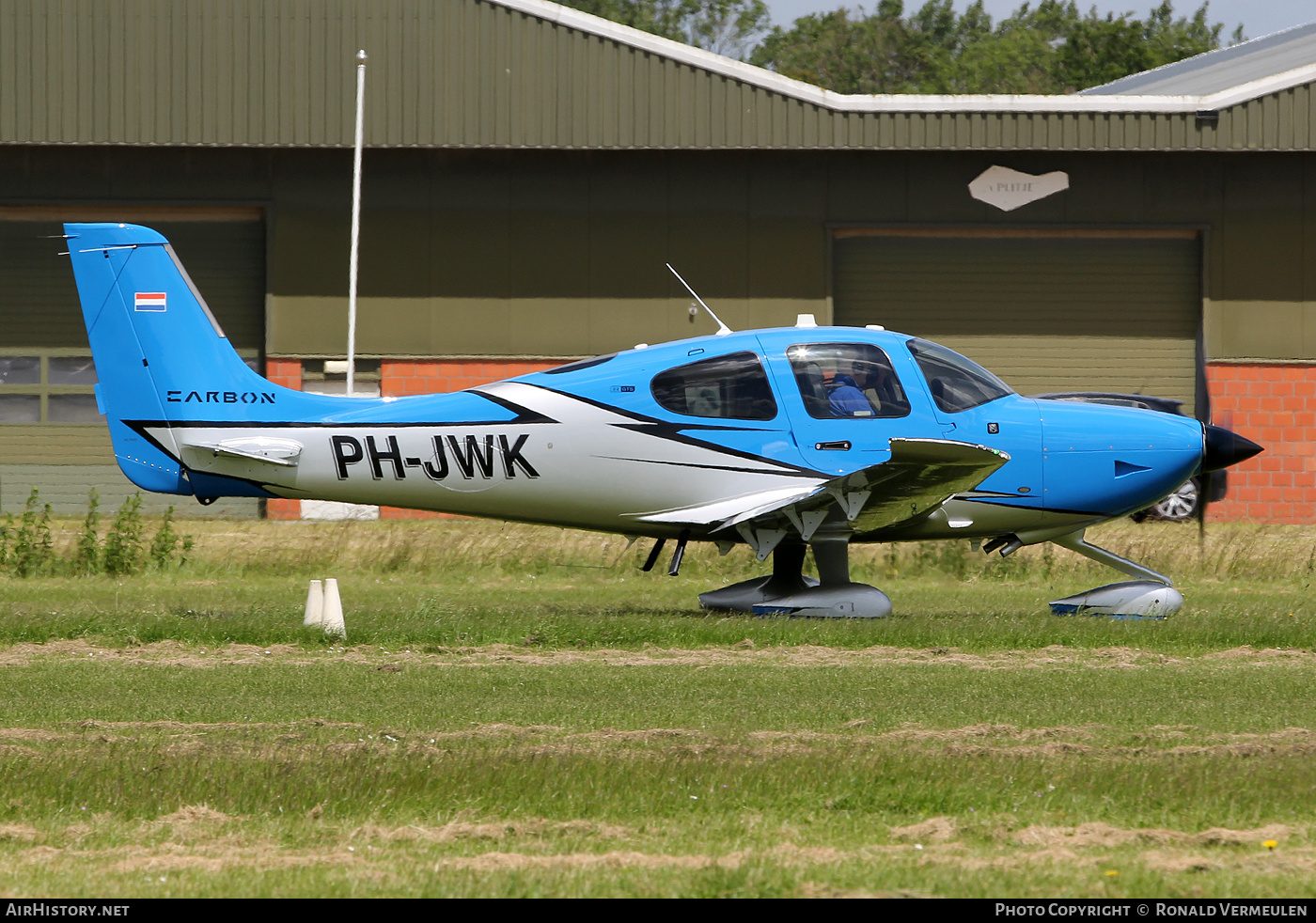 Aircraft Photo of PH-JWK | Cirrus SR-22 G6-GTS Carbon | AirHistory.net #742517
