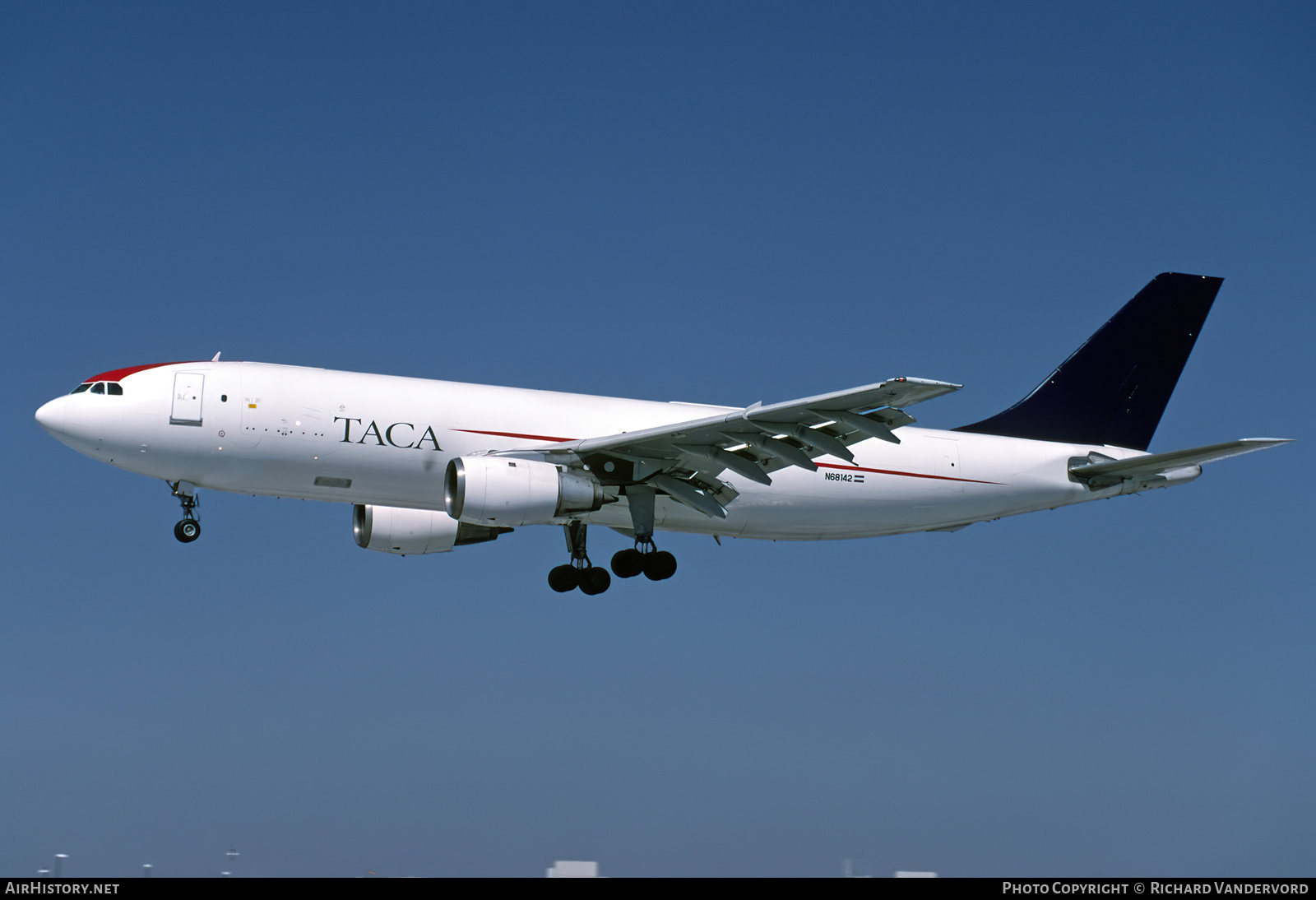 Aircraft Photo of N68142 | Airbus A300B4-203(F) | TACA - Transportes Aéreos Centro Americanos | AirHistory.net #742547