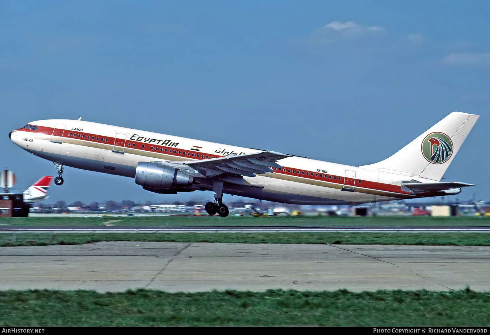 Aircraft Photo of SU-BDF | Airbus A300B4-203 | EgyptAir | AirHistory.net #742717
