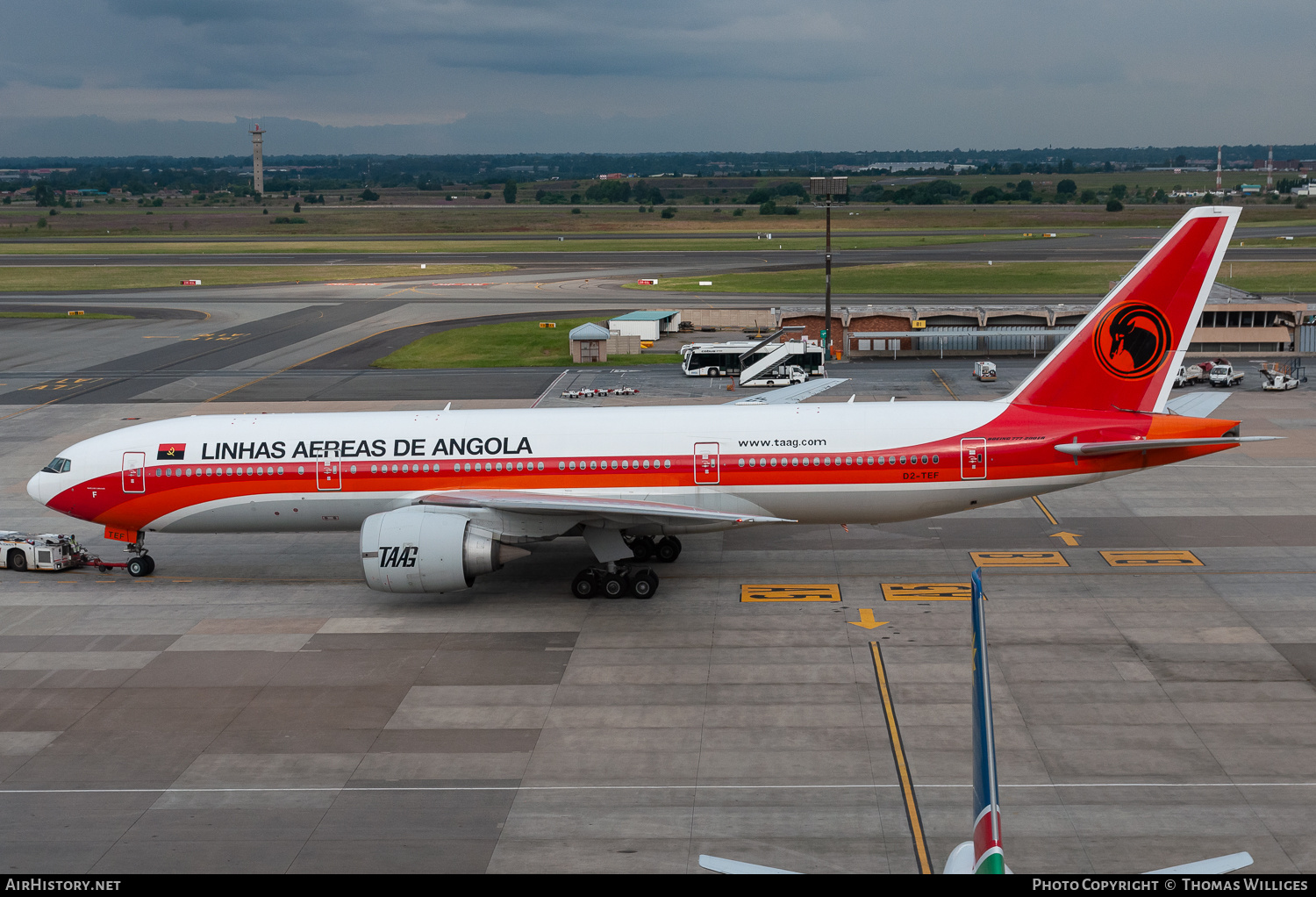 Aircraft Photo of D2-TEF | Boeing 777-2M2/ER | TAAG Angola Airlines - Linhas Aéreas de Angola | AirHistory.net #742904