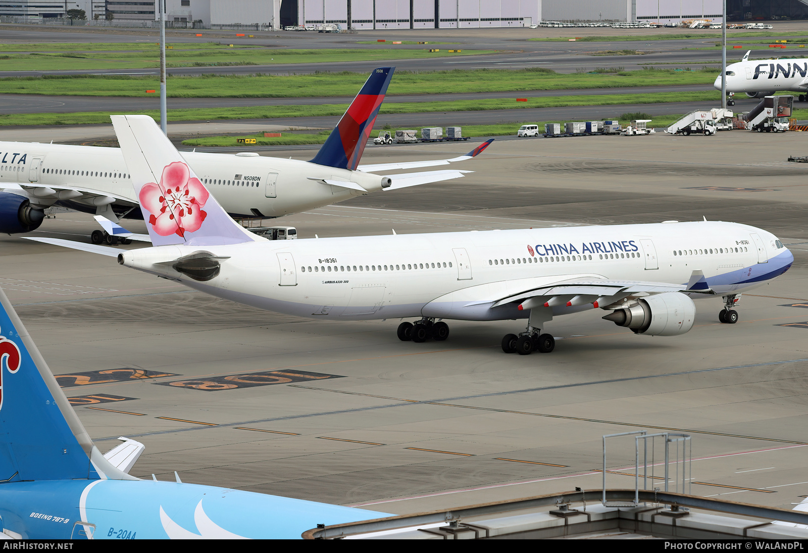 Aircraft Photo of B-18361 | Airbus A330-302 | China Airlines | AirHistory.net #742910