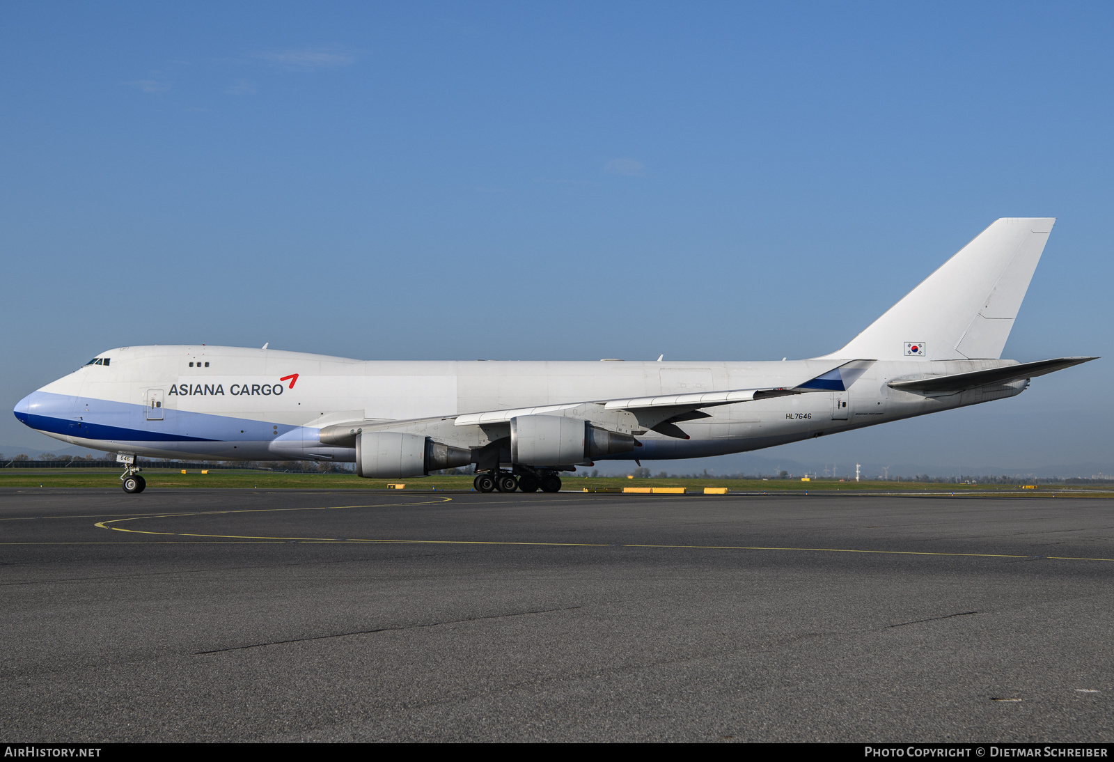 Aircraft Photo of HL7646 | Boeing 747-409F/SCD | Asiana Airlines Cargo | AirHistory.net #742925