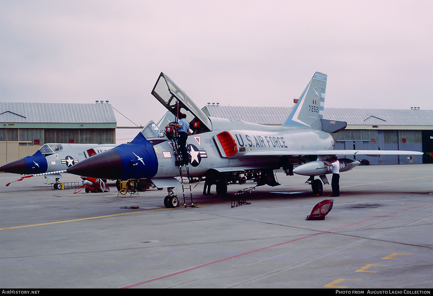 Aircraft Photo of 57-2521 / 72521 | Convair F-106B Delta Dart | USA - Air Force | AirHistory.net #742974