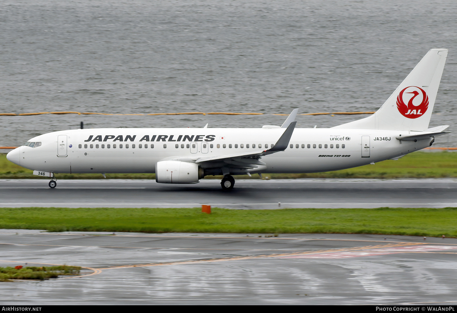 Aircraft Photo of JA346J | Boeing 737-846 | Japan Airlines - JAL | AirHistory.net #743076