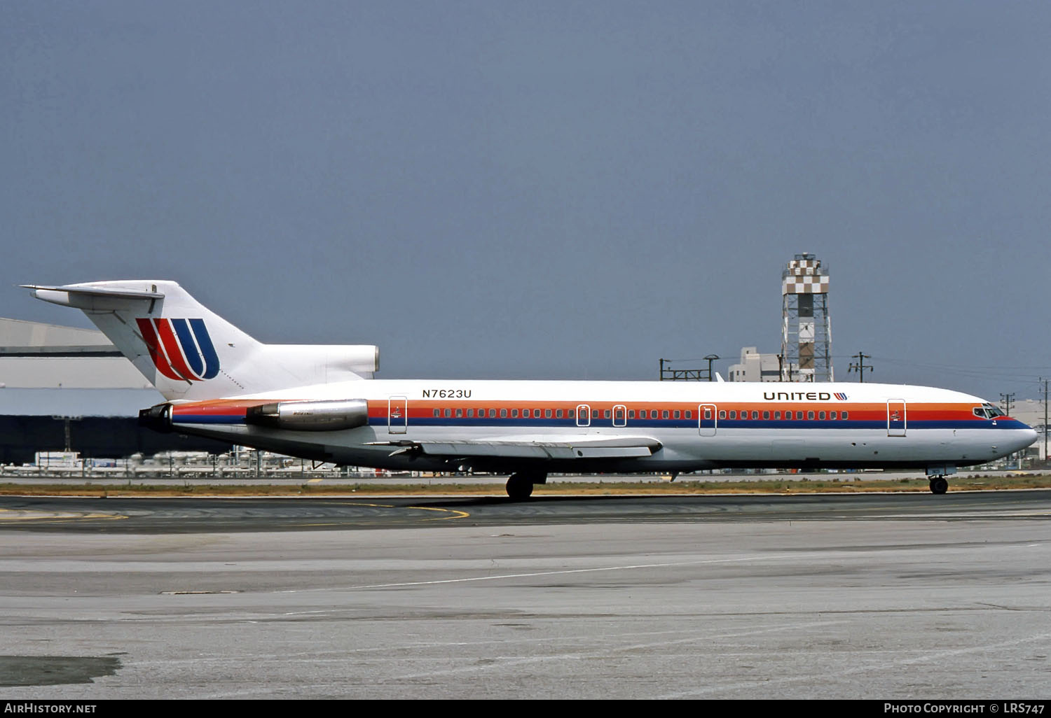 Aircraft Photo of N7623U | Boeing 727-222 | United Airlines | AirHistory.net #743176