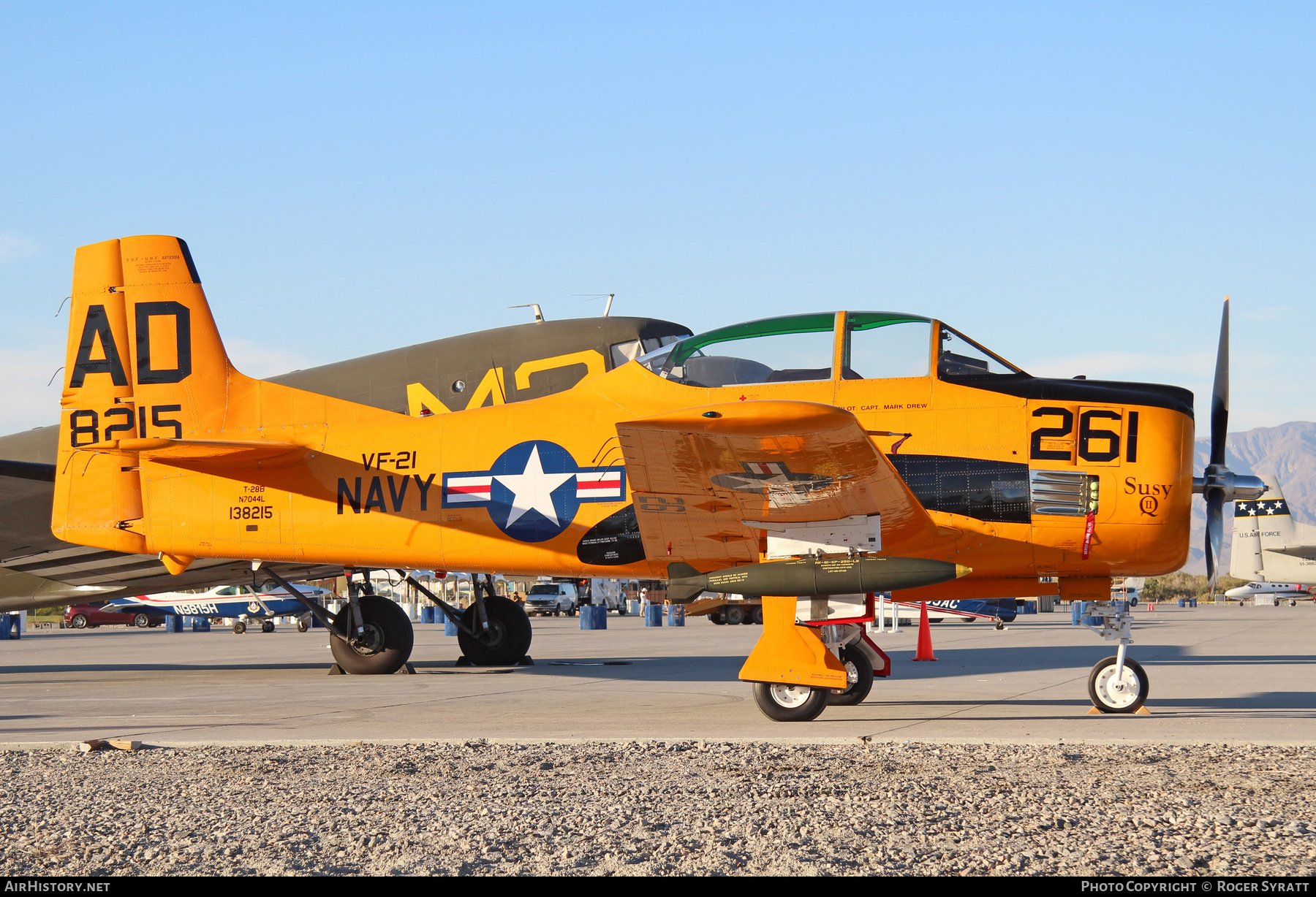 Aircraft Photo of N7044L / 138215 | North American T-28B Trojan | USA - Navy | AirHistory.net #743265
