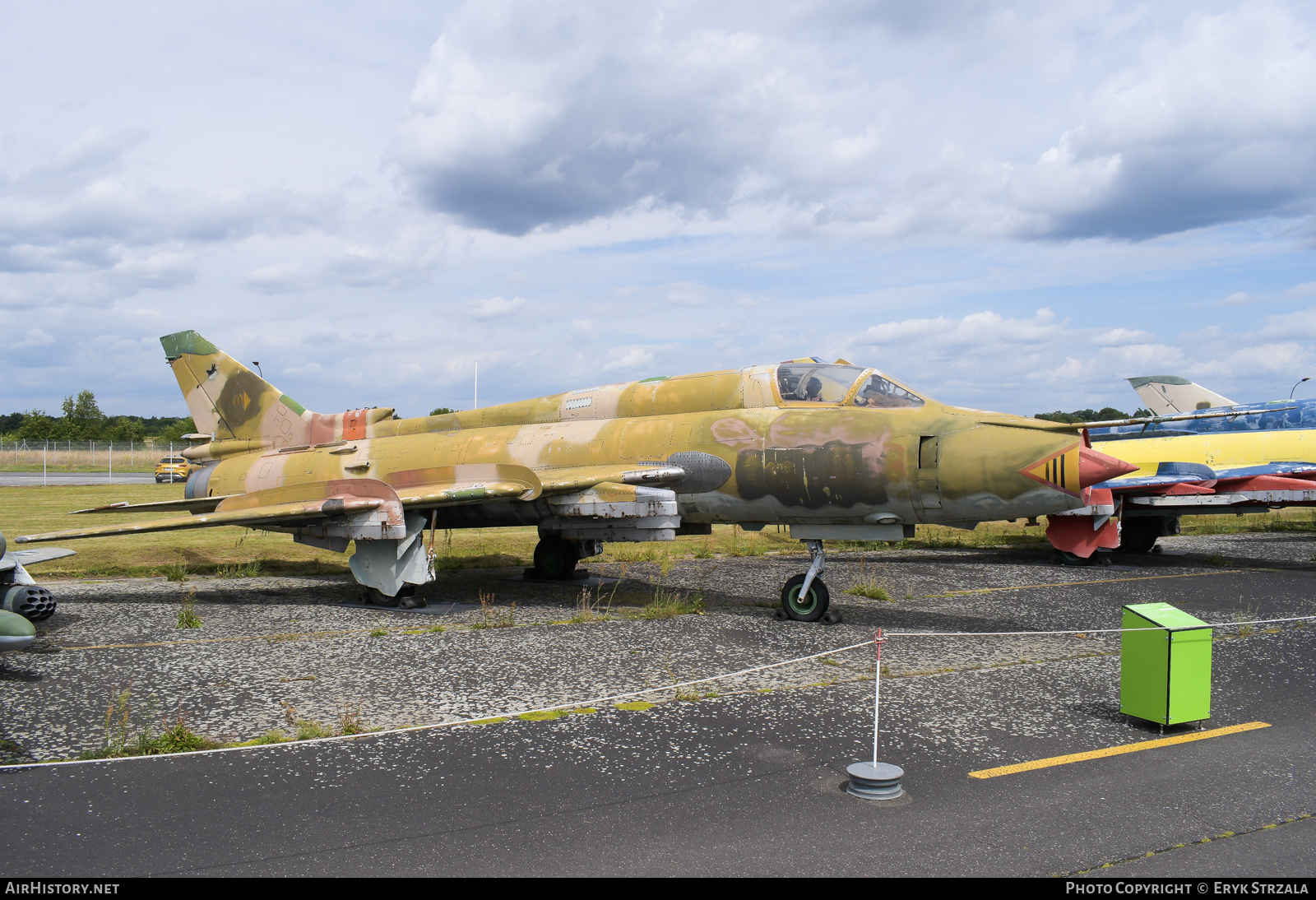 Aircraft Photo of 613 | Sukhoi Su-22M4 | East Germany - Air Force | AirHistory.net #743289