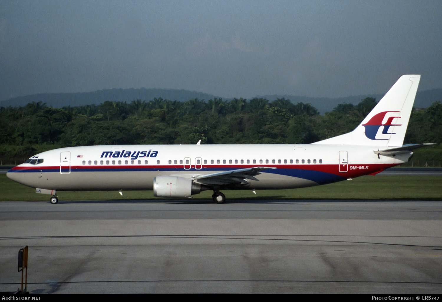 Aircraft Photo of 9M-MLK | Boeing 737-405 | Malaysia Airlines | AirHistory.net #743351
