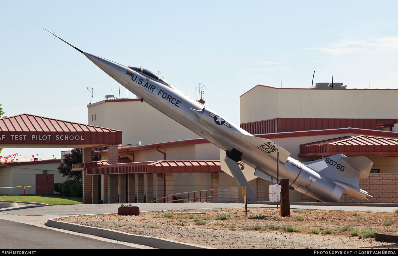 Aircraft Photo of 56-760 / 60760 | Lockheed NF-104A Starfighter | USA - Air Force | AirHistory.net #743370