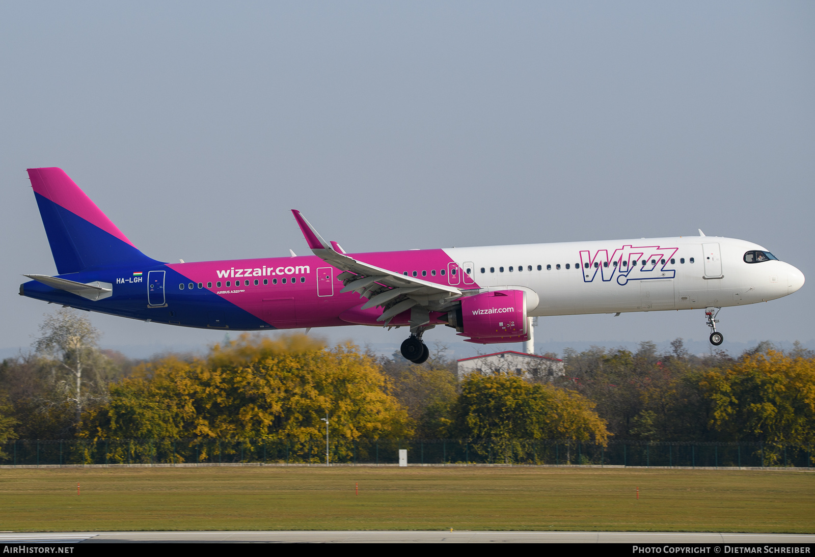Aircraft Photo of HA-LGH | Airbus A321-271NX | Wizz Air | AirHistory.net #743437