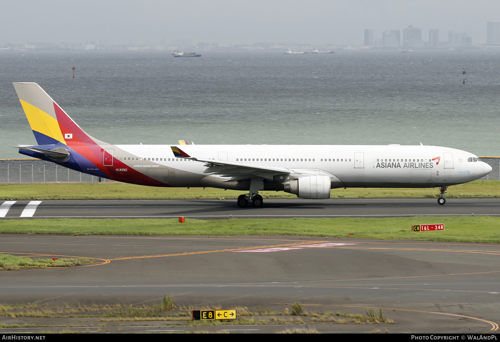 Aircraft Photo of HL8282 | Airbus A330-323 | Asiana Airlines | AirHistory.net #743460
