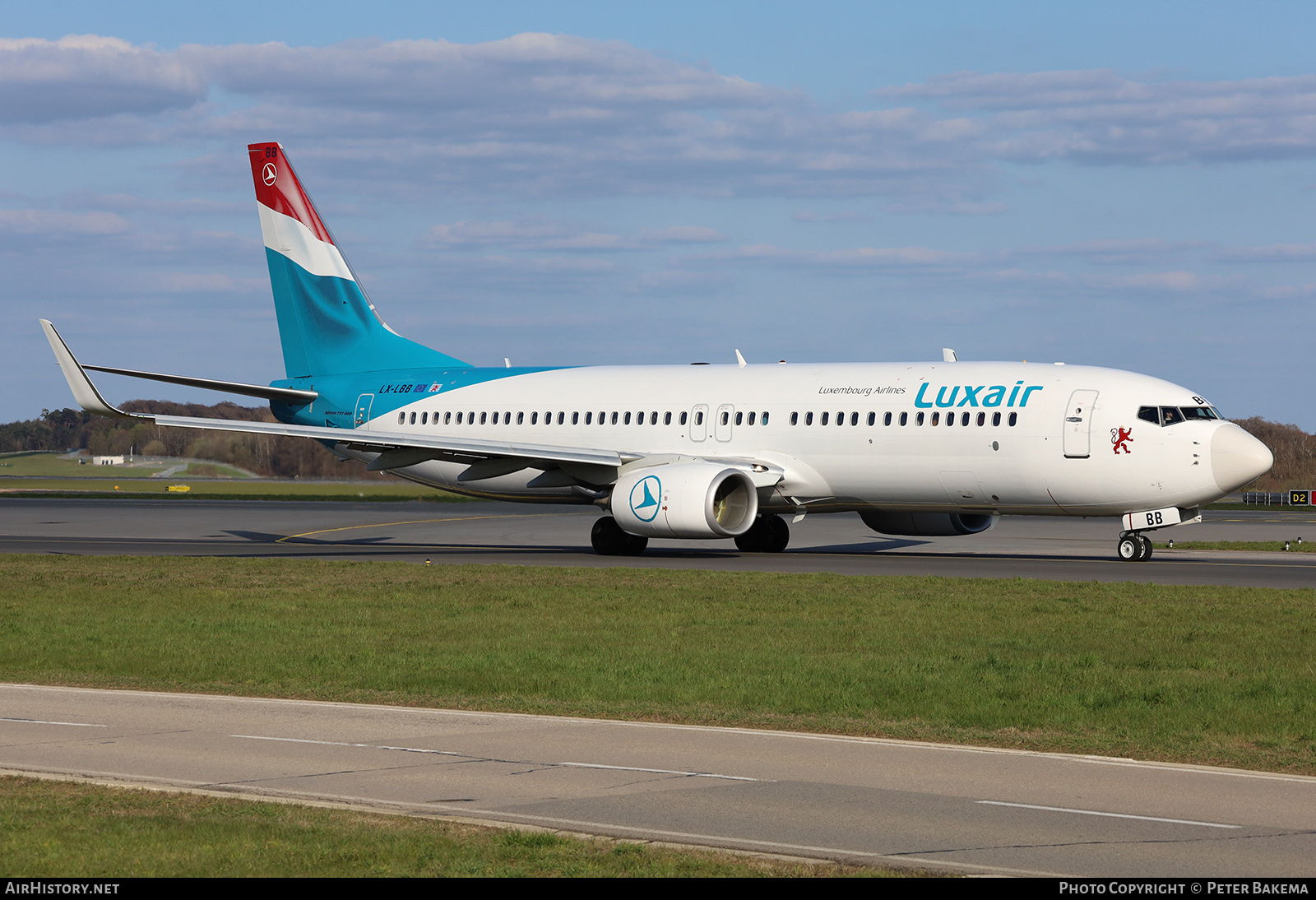 Aircraft Photo of LX-LBB | Boeing 737-86J | Luxair | AirHistory.net #743628