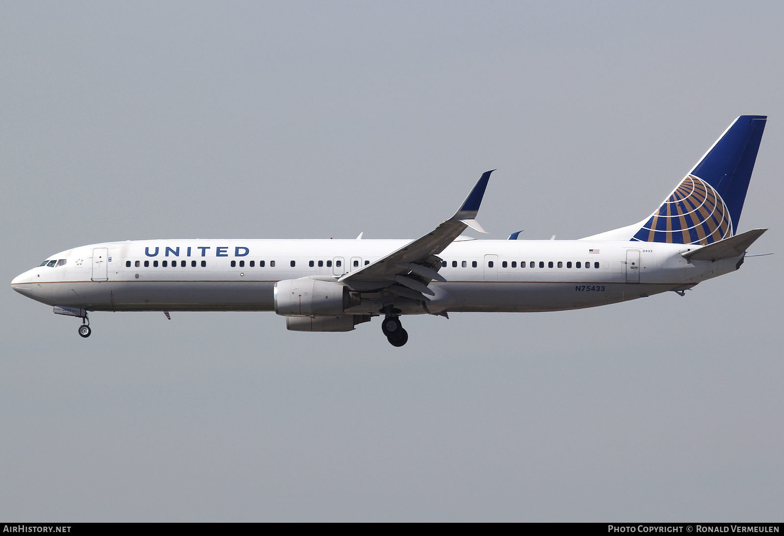 Aircraft Photo of N75433 | Boeing 737-924/ER | United Airlines | AirHistory.net #743682
