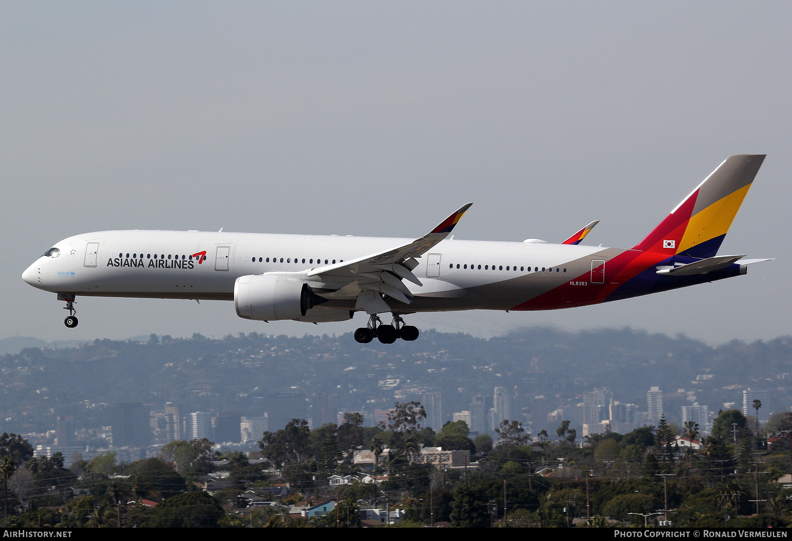 Aircraft Photo of HL8383 | Airbus A350-941 | Asiana Airlines | AirHistory.net #743685