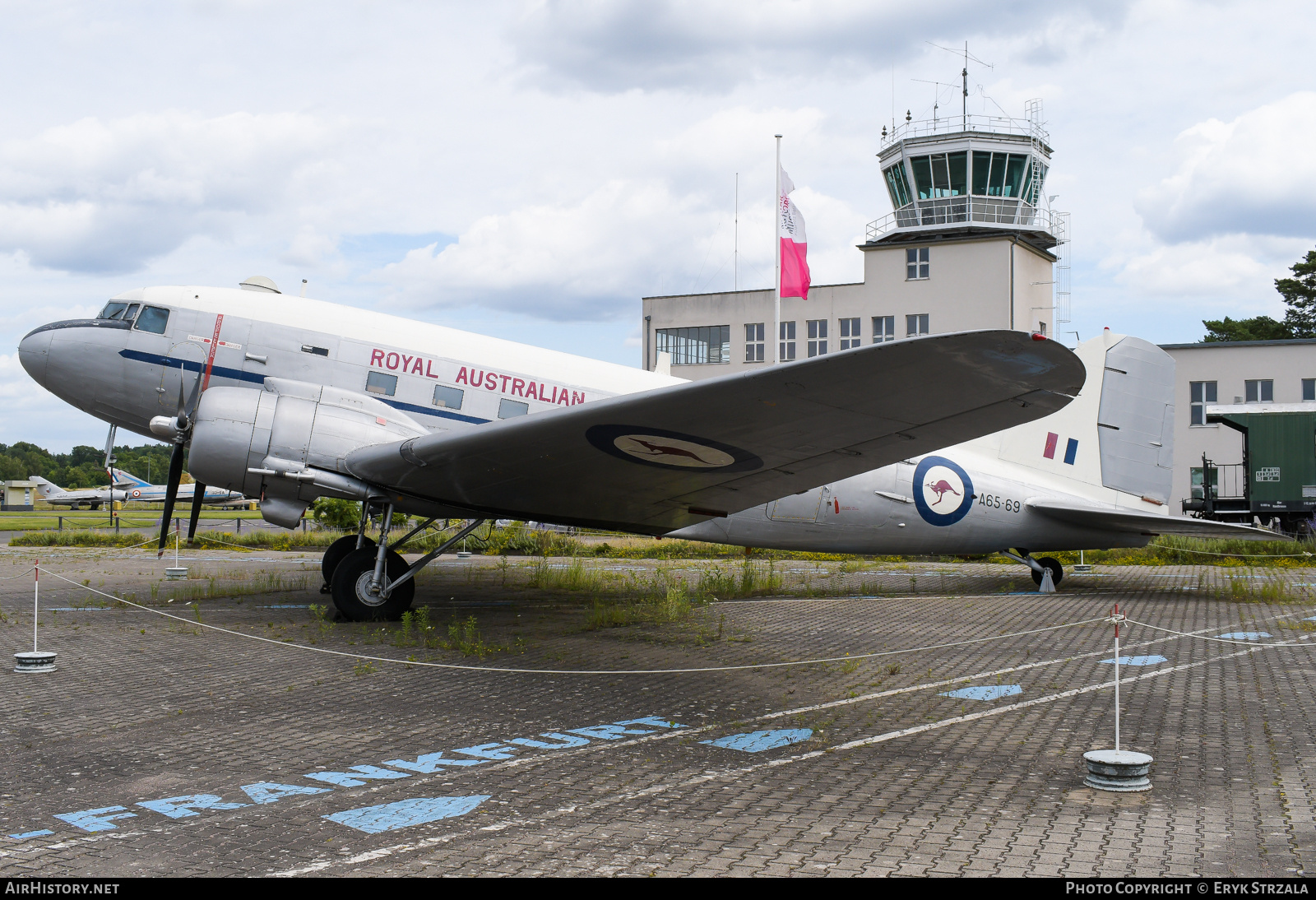 Aircraft Photo of A65-69 | Douglas C-47B Dakota | Australia - Air Force | AirHistory.net #743736