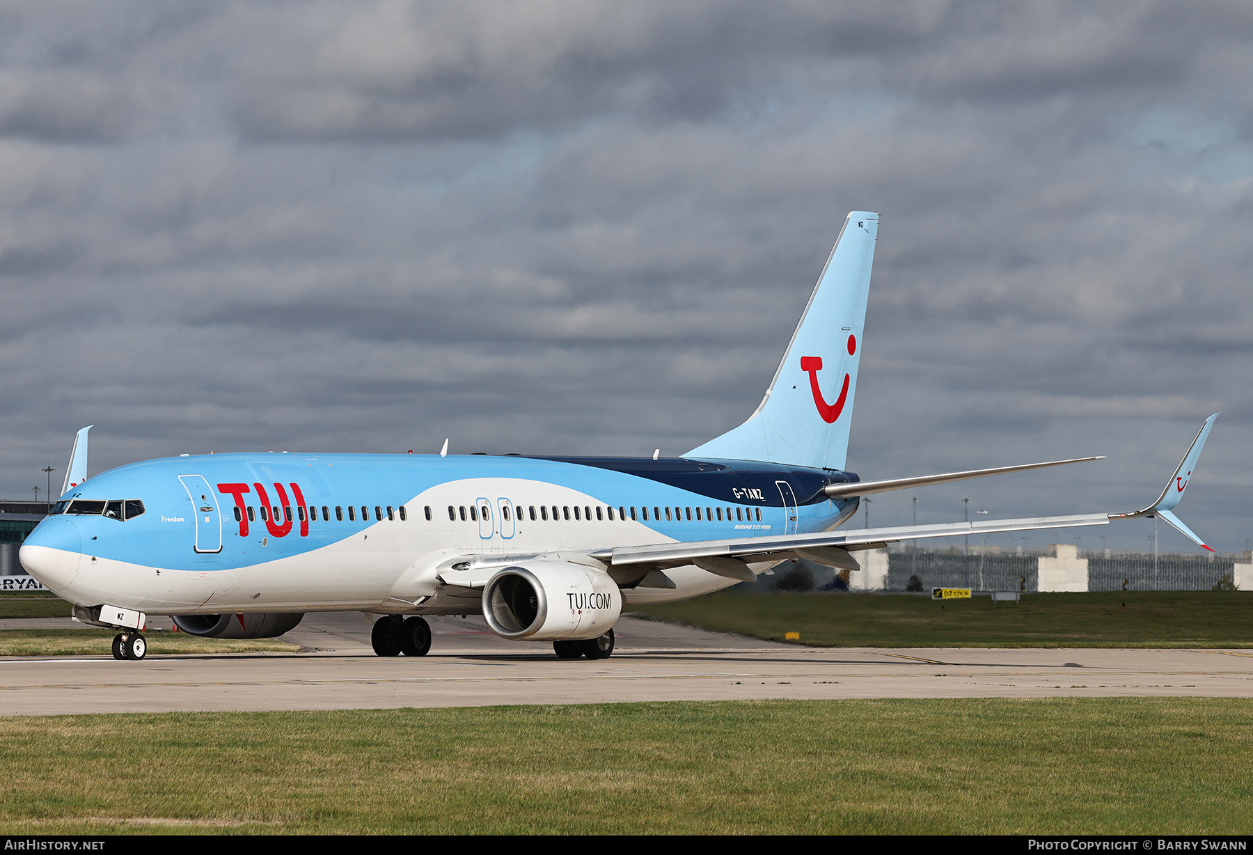 Aircraft Photo of G-TAWZ | Boeing 737-86N | TUI | AirHistory.net #743741