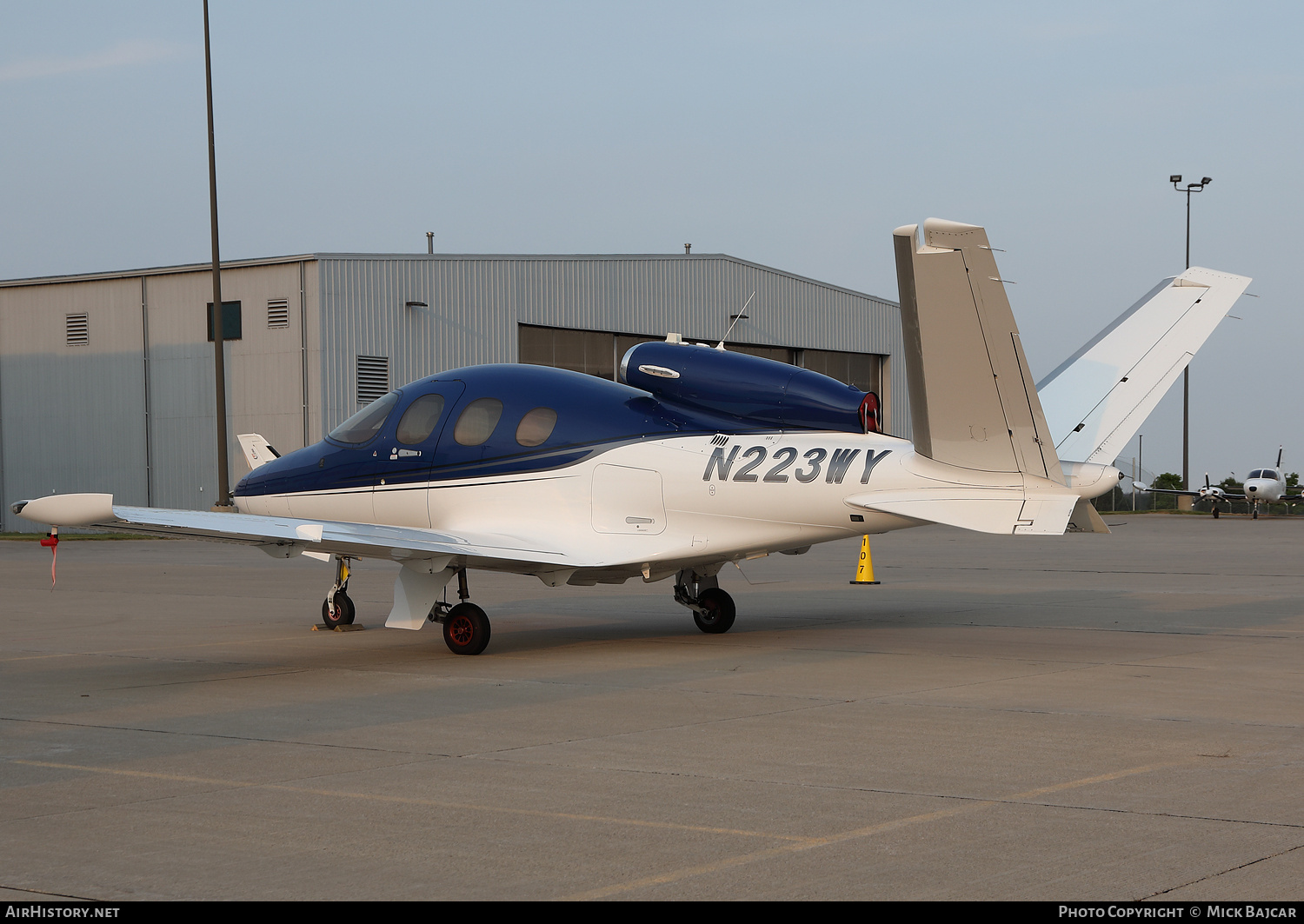 Aircraft Photo of N223WY | Cirrus SF-50 Vision | AirHistory.net #743779