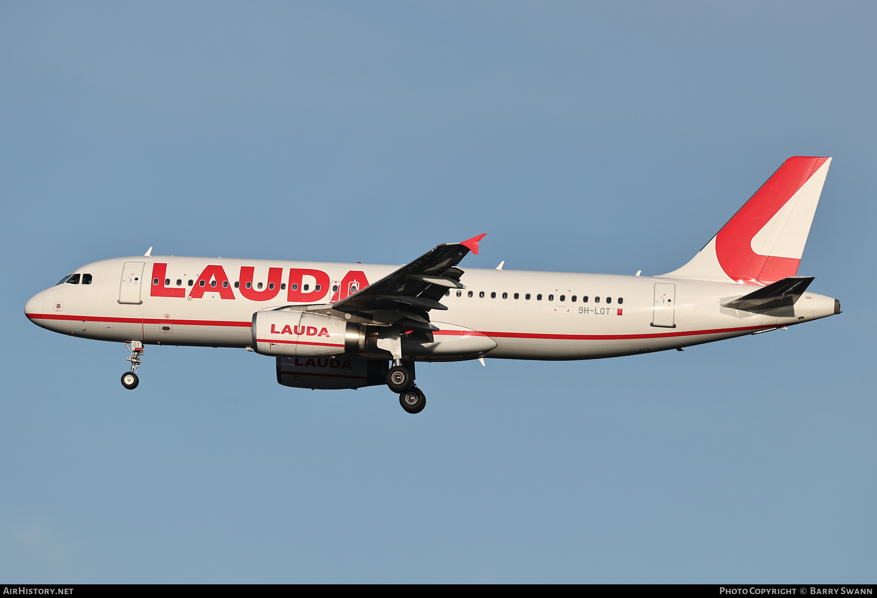 Aircraft Photo of 9H-LOT | Airbus A320-232 | Lauda | AirHistory.net #743797