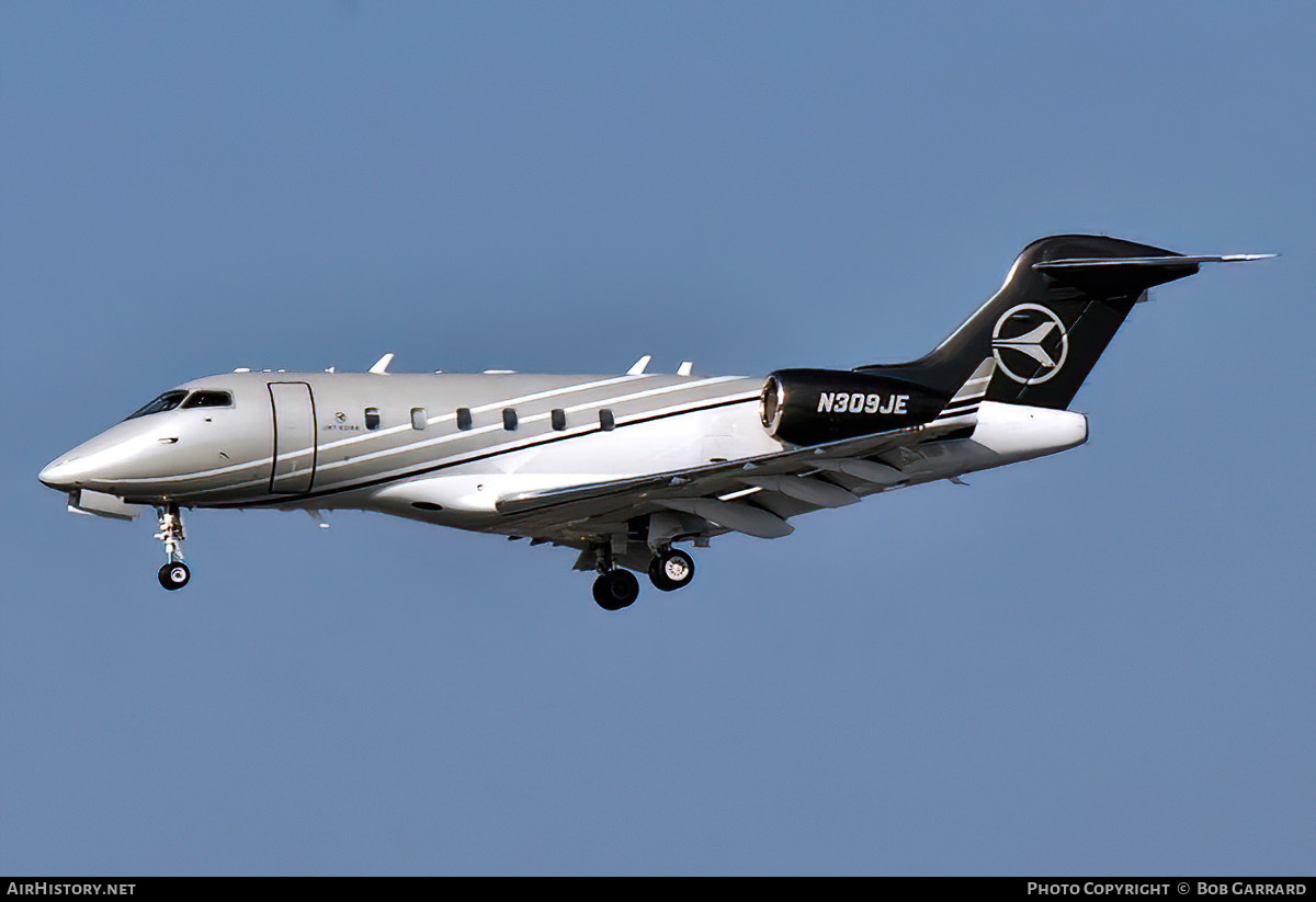 Aircraft Photo of N309JE | Bombardier Challenger 300 (BD-100-1A10) | AirHistory.net #743808