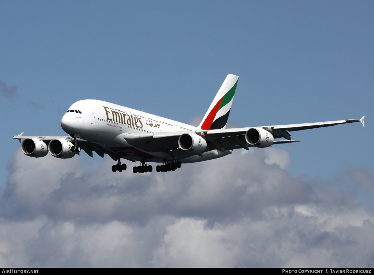Aircraft Photo of A6-EOS | Airbus A380-861 | Emirates | AirHistory.net #743824