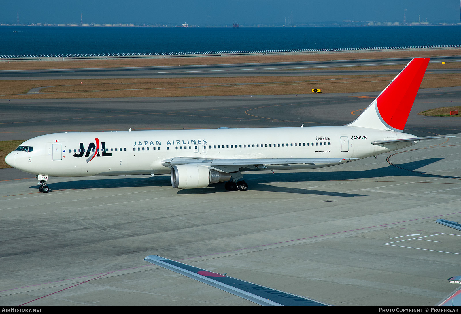 Aircraft Photo of JA8976 | Boeing 767-346 | Japan Airlines - JAL | AirHistory.net #744201