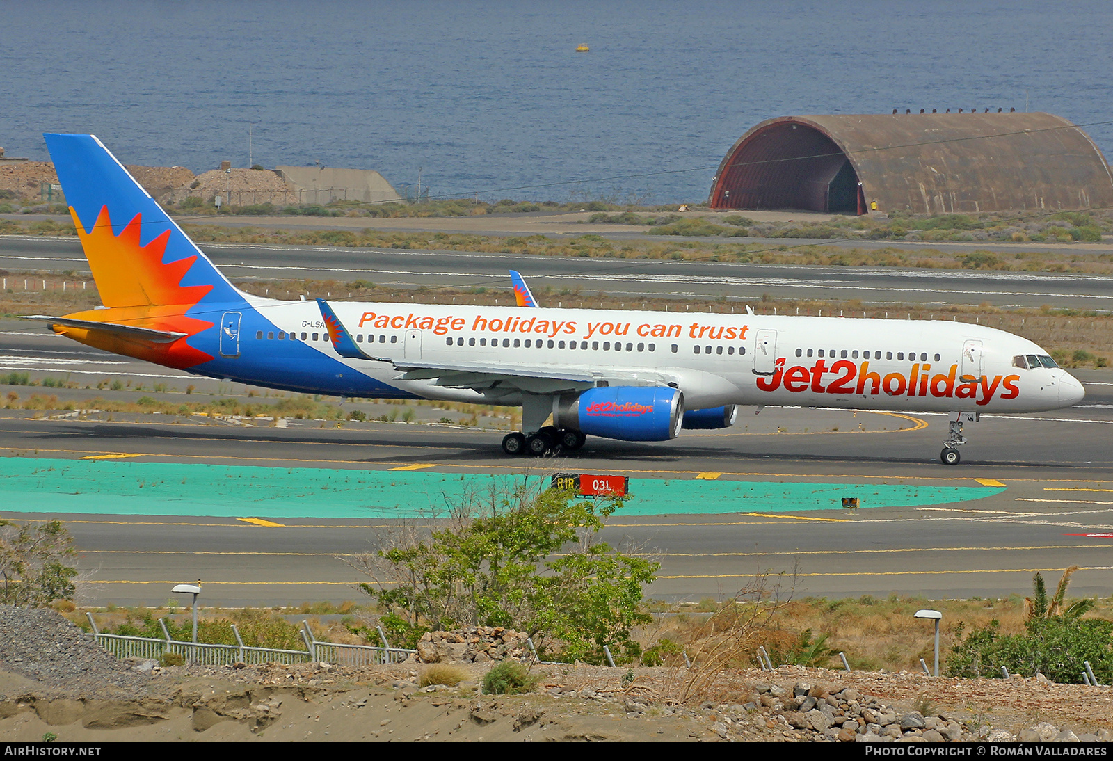 Aircraft Photo of G-LSAN | Boeing 757-2K2 | Jet2 Holidays | AirHistory.net #744218