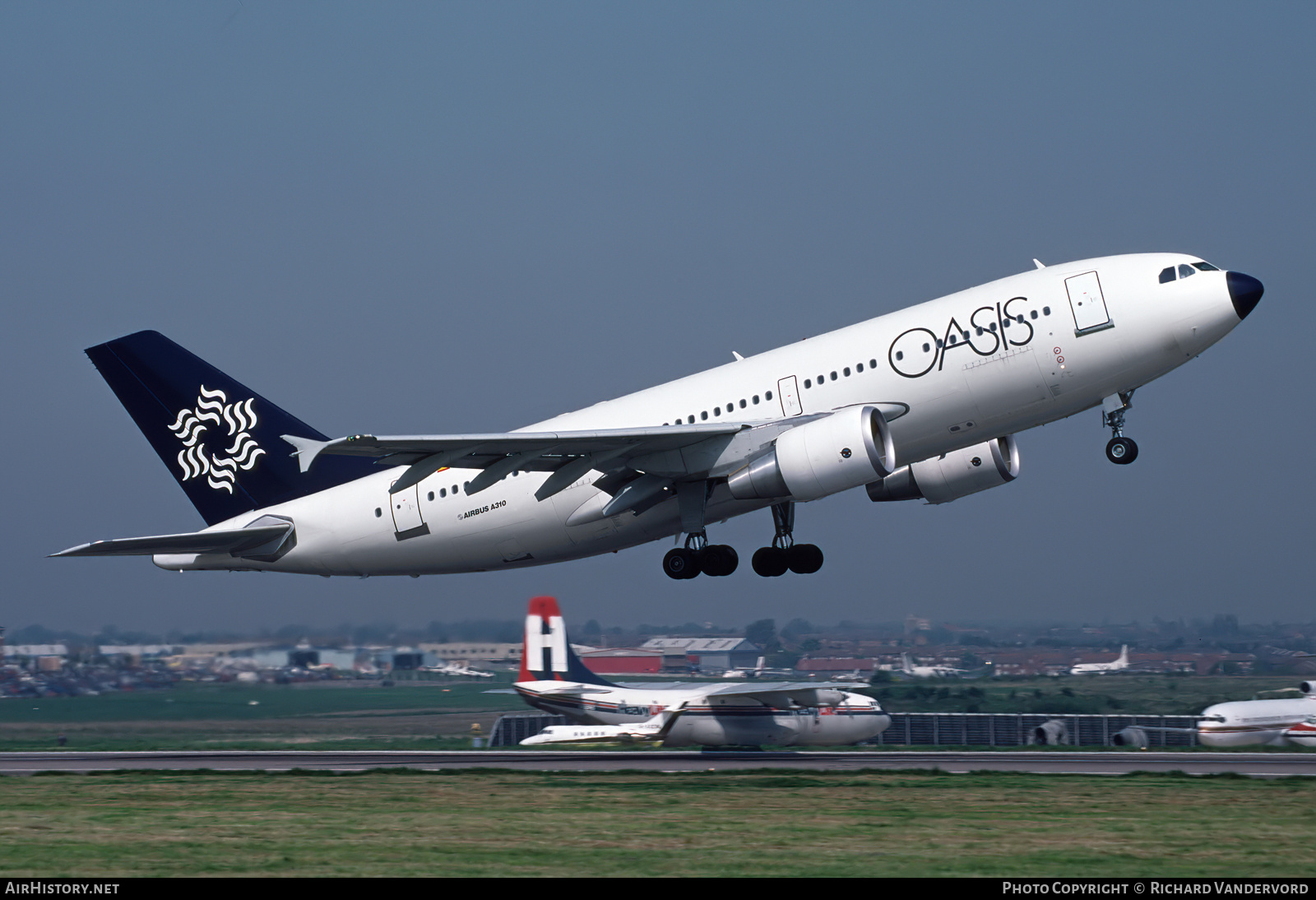 Aircraft Photo of EC-117 | Airbus A310-324 | Oasis International Airlines | AirHistory.net #744275