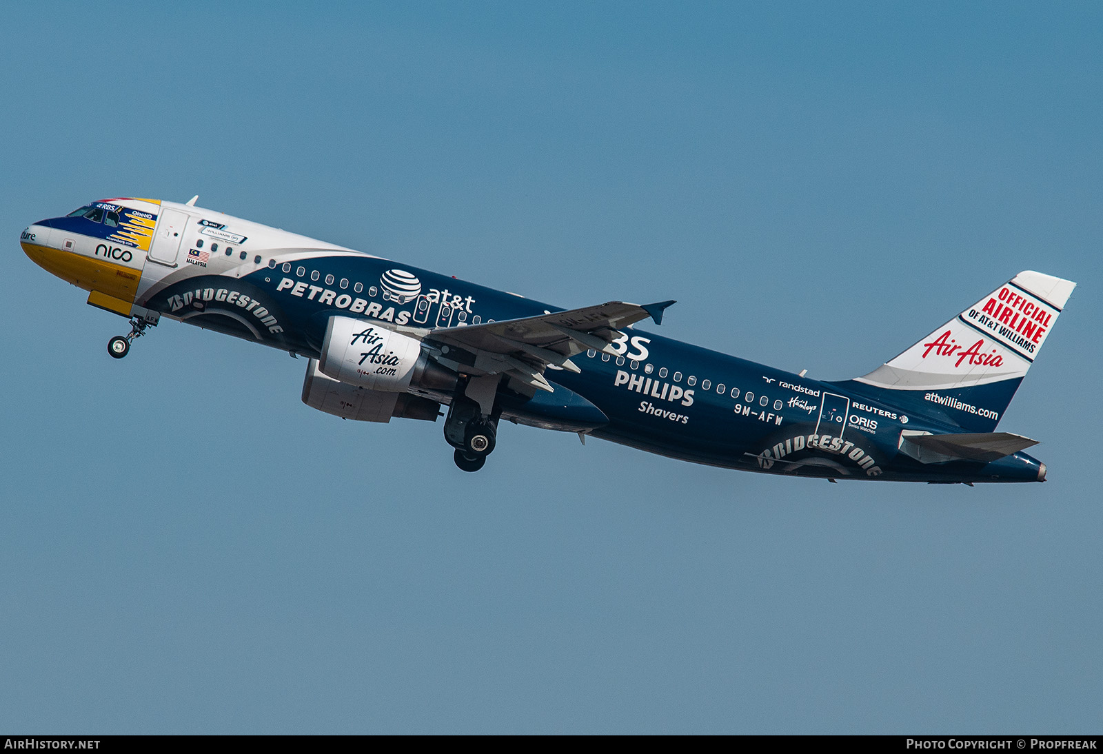 Aircraft Photo of 9M-AFW | Airbus A320-216 | AirAsia | AirHistory.net #744466
