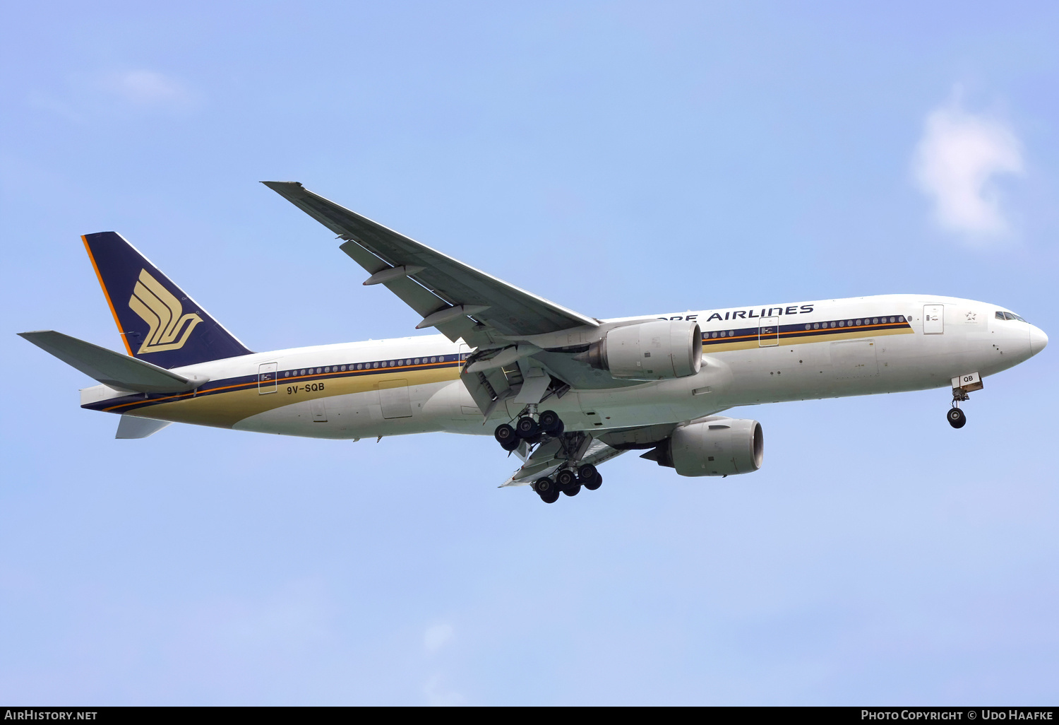 Aircraft Photo of 9V-SQB | Boeing 777-212/ER | Singapore Airlines | AirHistory.net #744514