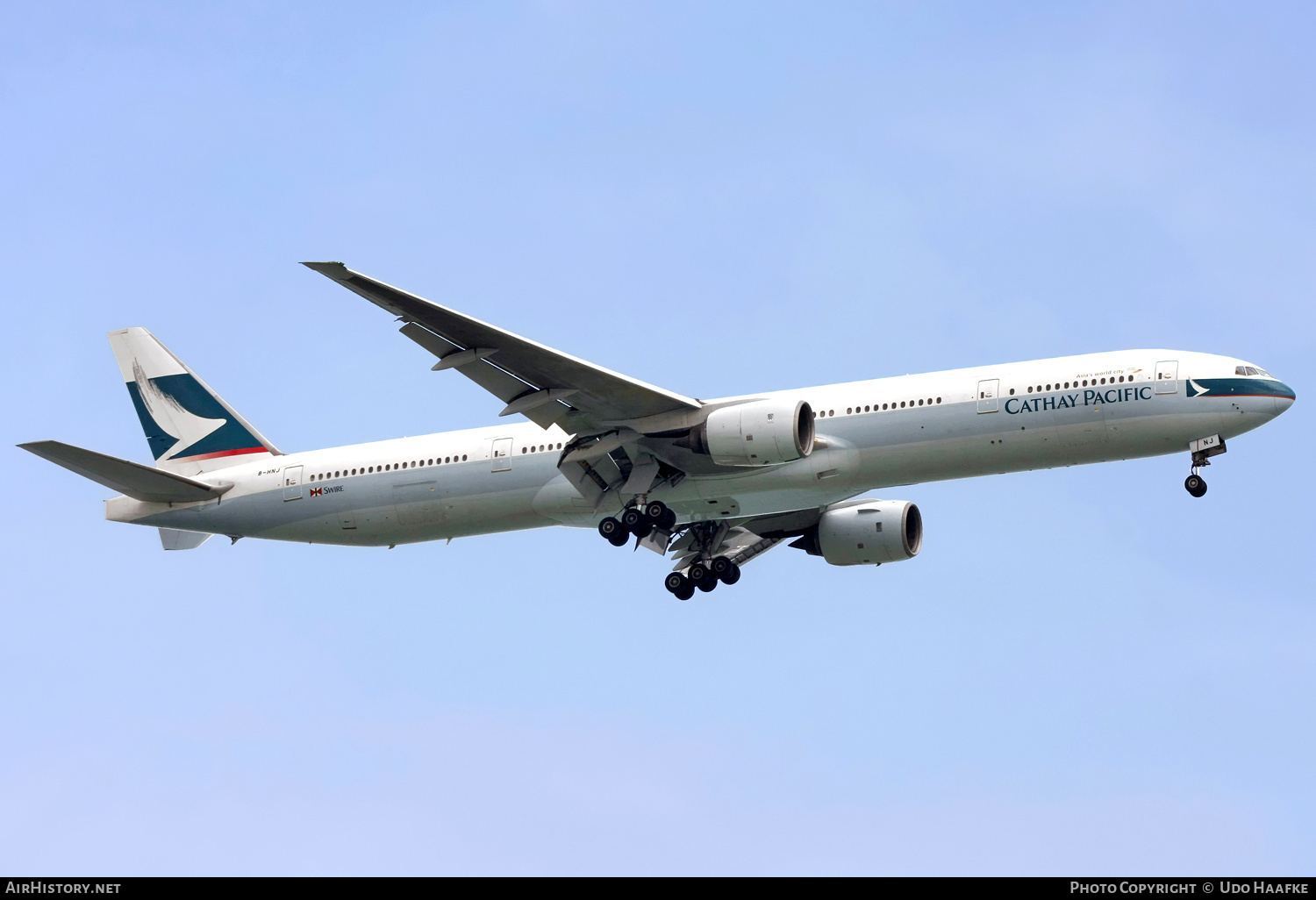 Aircraft Photo of B-HNJ | Boeing 777-367 | Cathay Pacific Airways | AirHistory.net #744518