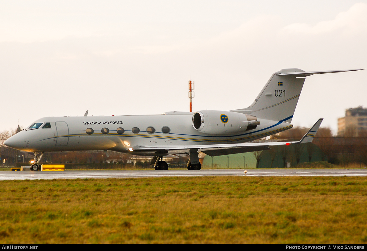 Aircraft Photo of 102001 | Gulfstream Aerospace Tp102A Gulfstream IV | Sweden - Air Force | AirHistory.net #744526
