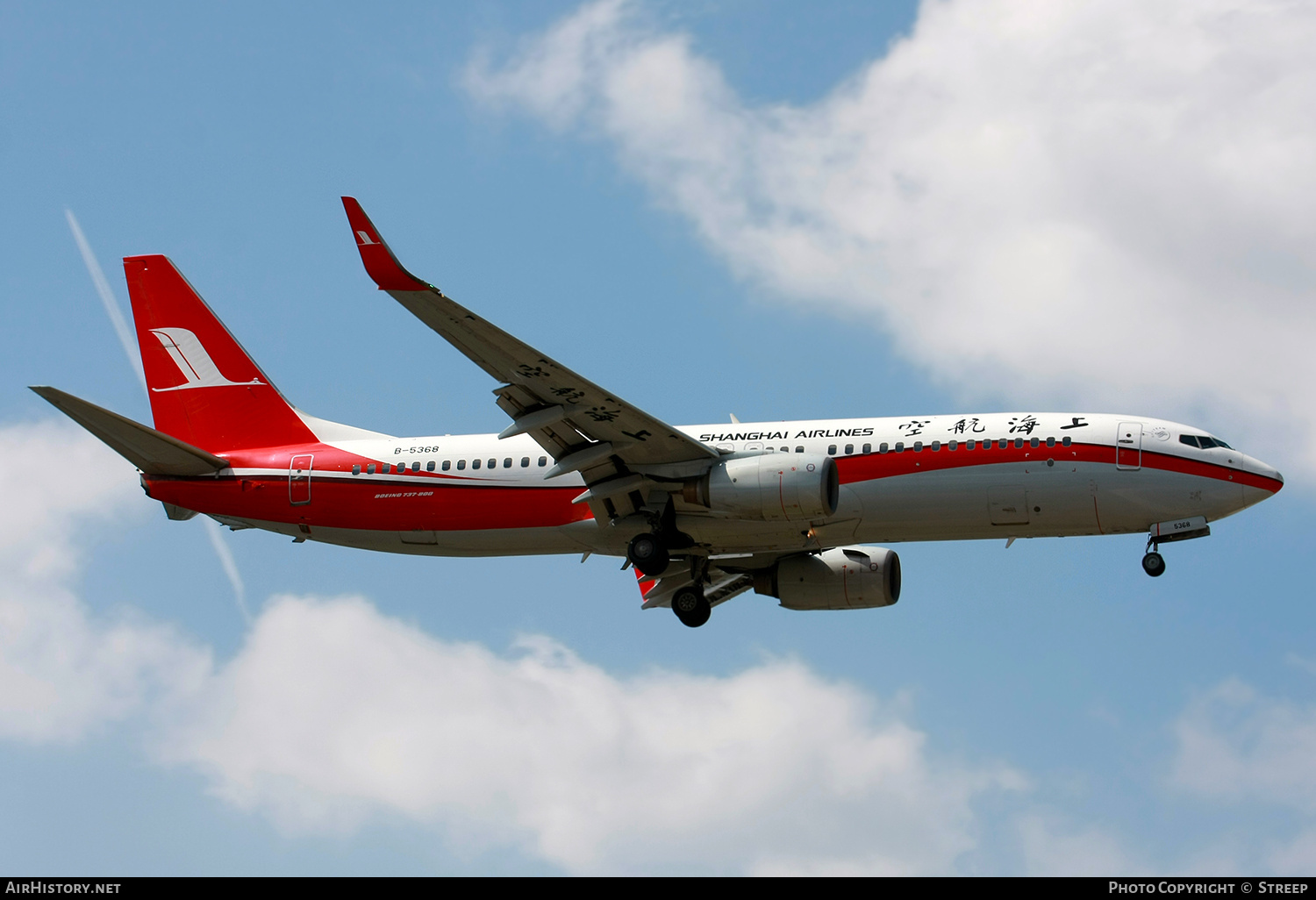 Aircraft Photo of B-5368 | Boeing 737-8Q8 | Shanghai Airlines | AirHistory.net #744564